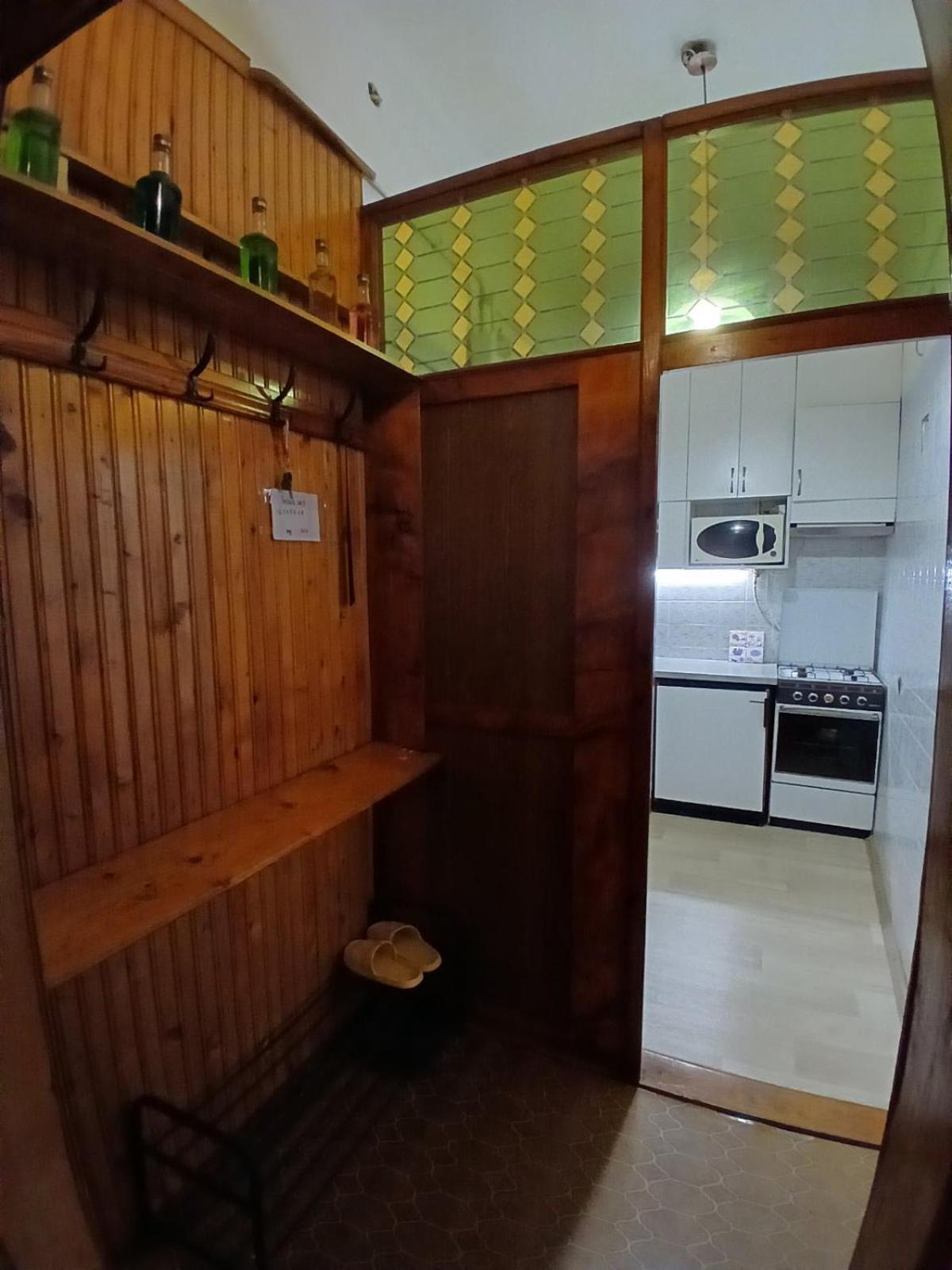 Бюджетная Квартира На Леси Украинки Lviv Eksteriør bilde