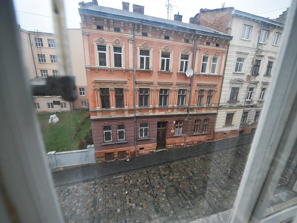 Бюджетная Квартира На Леси Украинки Lviv Eksteriør bilde